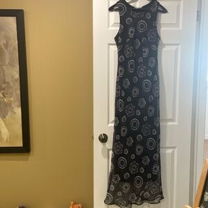 Sleeveless printed dress